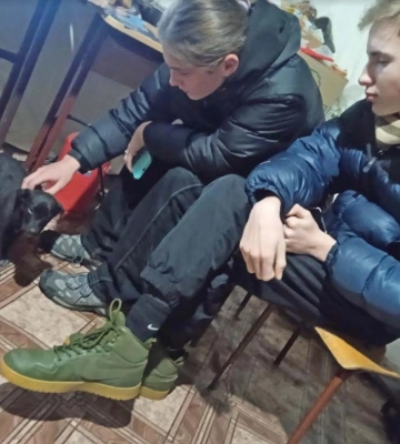 «Головне, щоб був не москаль!»: на волинських «пунктах незламності» допомагають навіть тваринам