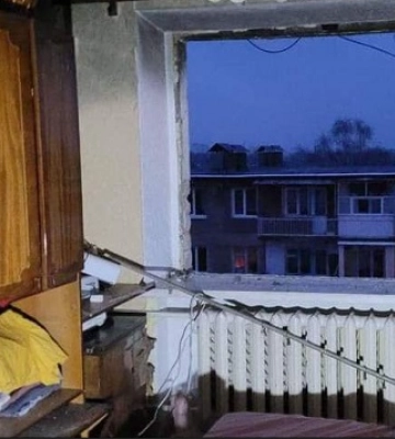 Мужчину взрывной волной отбросило в подъезд: в Нововолынске в квартире сдетонировали газовые баллоны