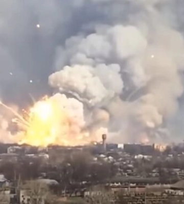 Крым весь красный: взрывы на аэродромах по всему полуострову