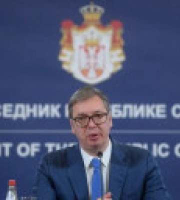 Сербия планирует направить миссии НАТО запрос о введении армии и полицейских на территорию Косово