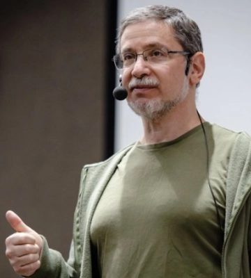 Валерій Пекар: “Росія воює за своє минуле, а Україна – за своє майбутнє”