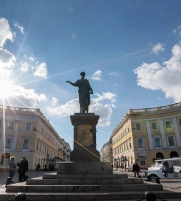 Блекаут в Одесі: ніч без обстрілів, постачання електроенергії поновлюється