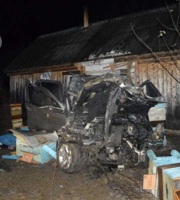 BMW з’їхав у кювет і влетів у будинок: деталі смертельної ДТП на Ковельщині 