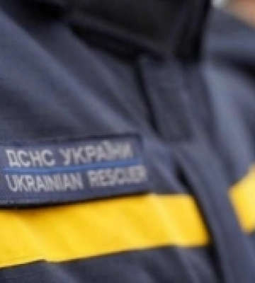 Рятувальники допомогли лучанці, яка травмувалась і не могла відкрити двері