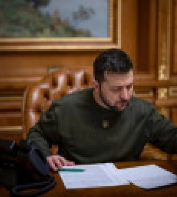 Зеленский провел разговор с Макроном: о чем говорили лидеры