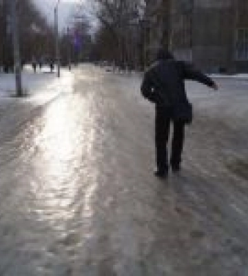 На завтра в Україні оголосили штормове попередження