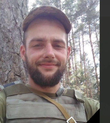 Дружина, донька, син та мати більше ніколи його не обнімуть. У бою загинув боєць з Дніпропетровщини