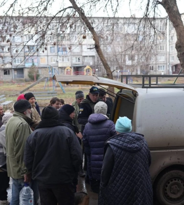 Окупанти обстріляли автомобіль ДСНС з гумдопомогою для Бахмута