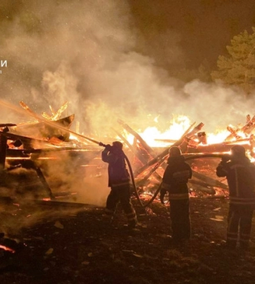 В Кировоградской области горела деревянная церковь