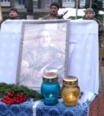 В Острозі поховали захисника України Ігоря Ілізюка