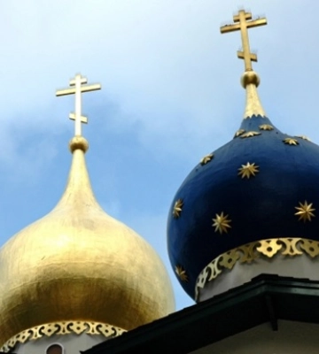 Зеленский ввел санкции против семи деятелей УПЦ МП