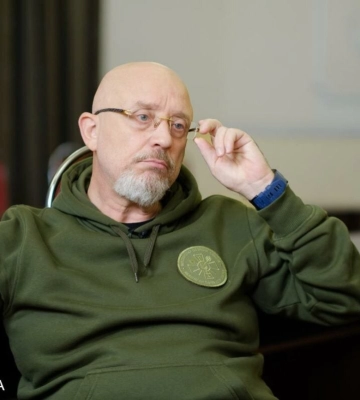 &quot;Їх мета — занурити нас у темряву&quot;: міністр оборони України про атаку дронами на об&#039;єкти енергоінфраструктури на Одещині