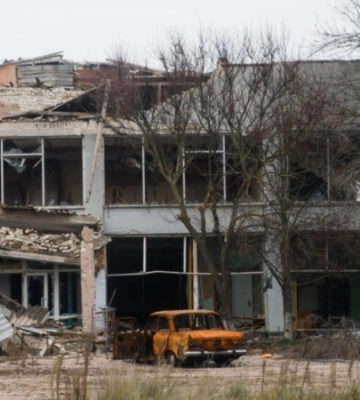 «Пережили пекло». Як російська армія зруйнувала красиве і багате село Посад-Покровське на Херсонщині (фотосвідчення)