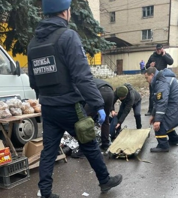 Росіяни вдарили по продовольчому ринку в Гірнику: багато поранених 