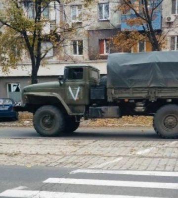 У Маріуполі фіксують рух військової техніки рф у бік Розівки на Запоріжжі