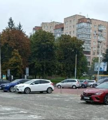 Муніципальна варта Рівного повідомила перелік парковок у районі «Чайки»