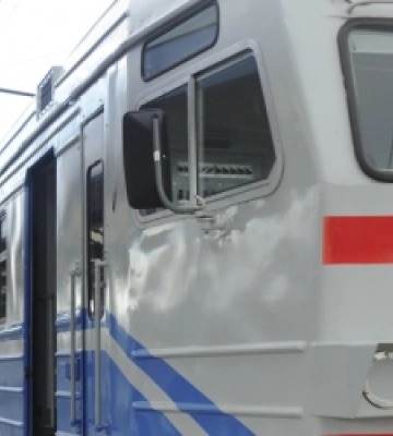«Львівська залізниця» відновлює курсування 10 приміських поїздів