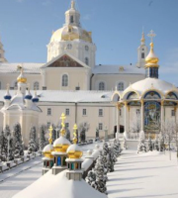 У Почаївській Лаврі заявили про провокацію, а Рівненська єпархія УПЦ звинуватила СБУ у підкиданні листівок