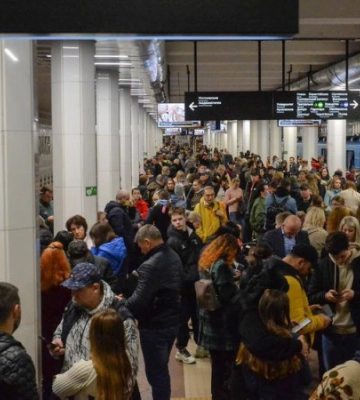 На деяких станціях метро Києва висадка пасажирів може не здійснюватися — Кличко