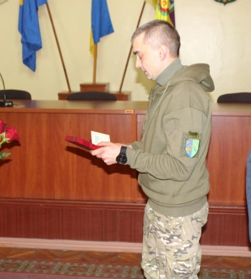 Дружина загиблого воїна з Полтавщини отримала посмертний орден чоловіка