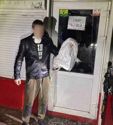 На Салтівці затримали крадія, який намагався обікрасти магазин 
