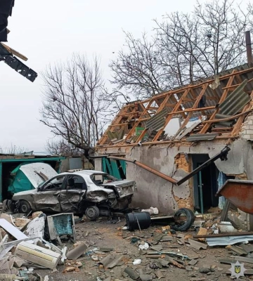 Поранена людина та зруйновані будинки. Армія РФ обстріляли дві громади на Миколаївщині