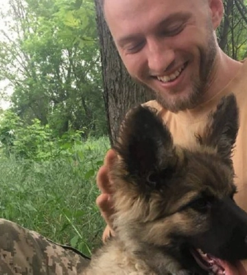 Знімає відео про військову службу у тіктоці: фітнес-тренер та фінансовий консультант з Луганщини лікується на Волині