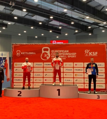 Закарпатський рятувальник Сергій Яким – бронзовий призер чемпіонату Європи з гирьового спорту