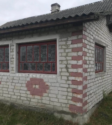 У громаді на Волині для дітей-сиріт купили три будинки
