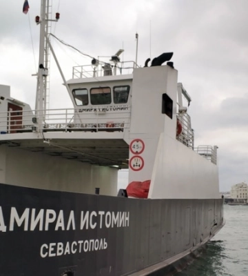В Севастополе из-за непогоды приостановлена работа паромной переправы – российские власти