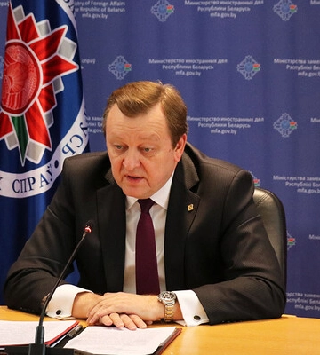 Лукашенко назначил преемника Макея и нового командующего ВВС и войсками ПВО