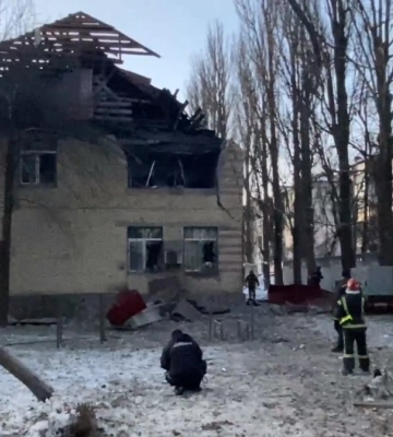 Обломки сбитых «Шахедов» повредили несколько домов в Киеве
