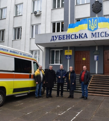 Швидка з Італії, генератори з Польщі та Франції: на Рівненщину прибула чергова гуманітарна допомога