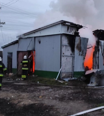 Горіли магазин та житлові будинки. На Миколаївщині рятувальники ліквідували три пожежі