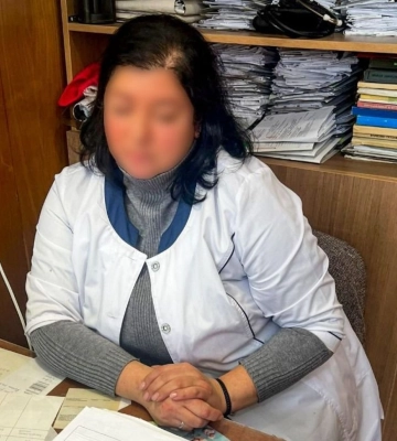 Лікарку з Ужгорода затримали за видачу ухилянтам довідок про інвалідність