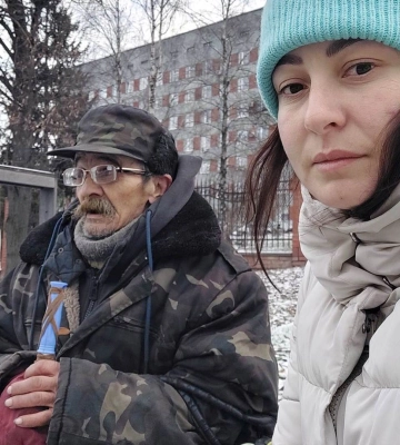 Чоловік приїхав до Рівного, щоб стати безхатьком
