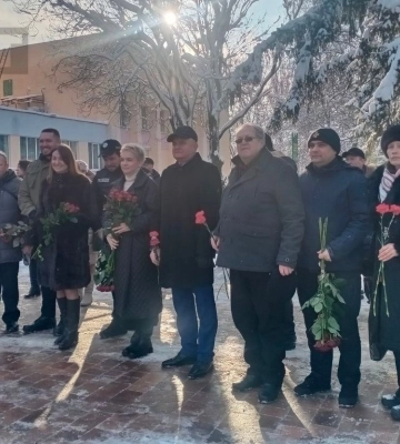 У Полтаві поклали квіти до пам’ятного знаку жертвам Чорнобильської катастрофи