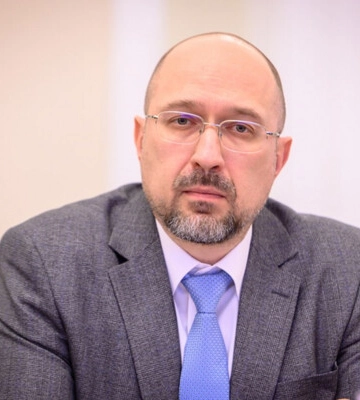Енергетична система країни функціонує та залишається цілісною – Шмигаль