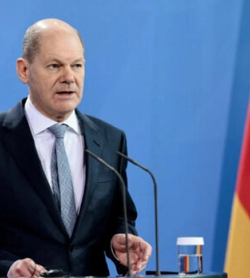Росія має припинити бомбардування і вивести свої війська для проведення переговорів з Україною, - речник уряду ФРН
