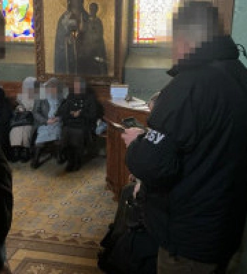 СБУ проводить обшуки у 19 монастирях та церквах УПЦ  у дев’яти областях України 