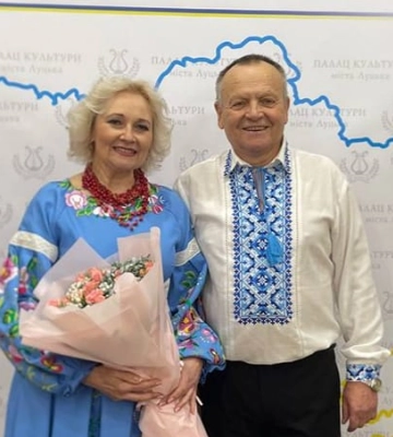 Вокальний дует з Волині виступив на благодійному концерті, щоб зібрати кошти на Snarlink для військових