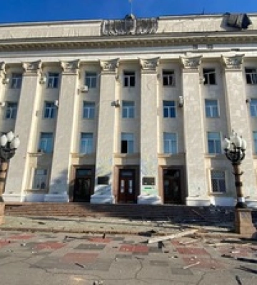 Серед загиблих - дитина: нові фото, відео та подробиці удару окупантів по Херсонській ОВА