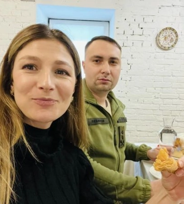 &quot;Стартуем уже этим летом&quot;. Джапарова и Буданов анонсировали сезон медовой пахлавы в Крыму