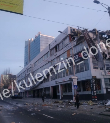 В Донецке заявили о массированном обстреле: Прямые попадания и пожары