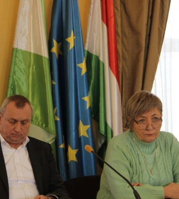 Закарпаття отримує на половину менше електроенергії від передбачуваного