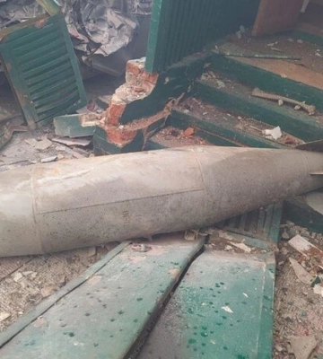 Окупанти скидають авіабомби на звільнені села Луганщини – Гайдай