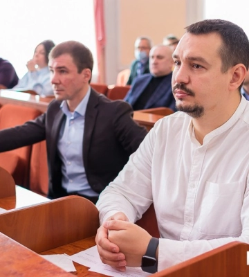 Депутати міськради під час сесії підтримали проект рішення щодо забезпечення резервного живлення світлофорів у Кропивницькому