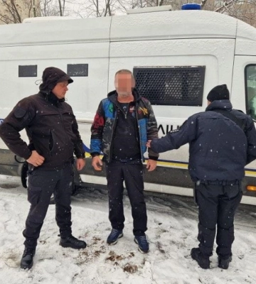 В Киеве мужчина изнасиловал крестницу