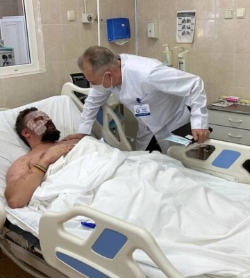 Был между жизнью и смертью: в Днепре спасают тяжелораненого сапера