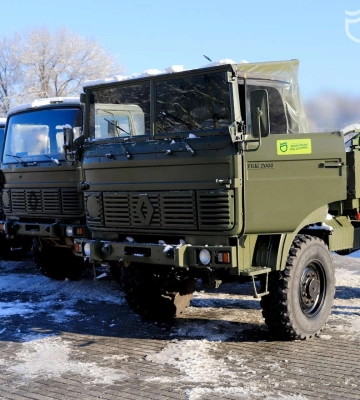 Філатов: «Дніпро передав ЗСУ ще 16 вантажівок та пікапів, і вже має контракт на нову велику партію авто»